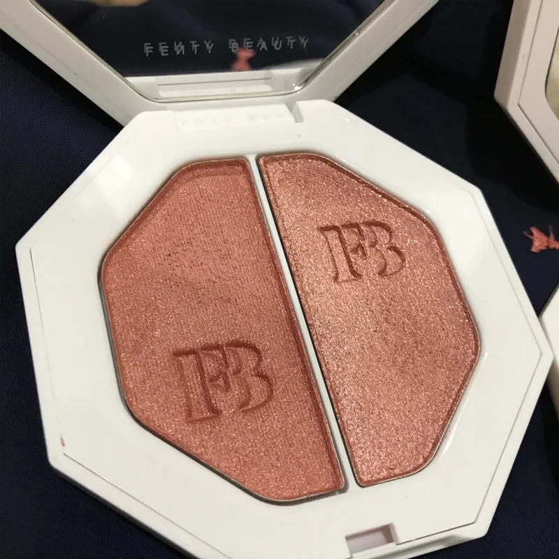Fenty Beauty High-gloss 3D Diamond Body Light Powder Single Dual-color High-gloss Facial Contour Stick Modifies The Cheekbones